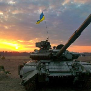 Песков: Пока Киев не начнет общаться с регионами, там будут гибнуть люди