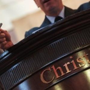 Руководство аукционного дома Christie's купается в деньгах