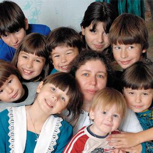 В России многодетные семьи получат бесплатную юридическую консультацию