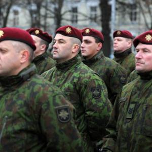 Литва возвращает обязательную военную службу из страха перед Россией