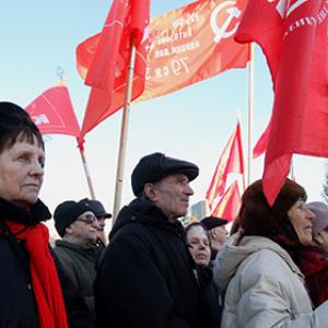 По центру Москвы прошел «Марш пустых карманов» организованный КПРФ