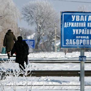 Жители донского поселка Чертково стали заложниками новых правил въезда на Украину