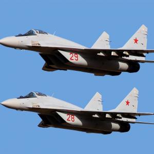 В Астраханской области истребители МиГ-29 уничтожили «нарушителей» воздушных границ