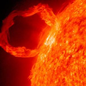 Очередной выброс солнечной плазмы достиг Земли