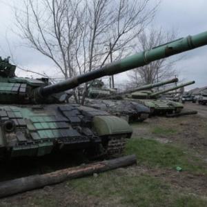 ВСУ приступили к отводу тяжелой артиллерии в Луганской области