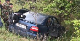 В Кисловодске в результате ДТП автомобиль вылетел в кювет