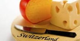 Ученым удалось разгадать «феномен» дырок в швейцарском сыре