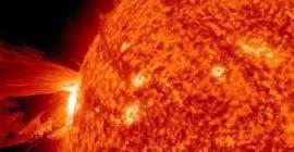 NASA засняло, как взрывается Солнце (Видео)