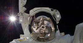 Селфи в космосе и досрочное возвращение астронавтов на борт МКС