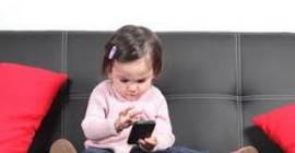 Ученые: подходящий возраст ребенка для приобретения смартфона не ранее 8 лет