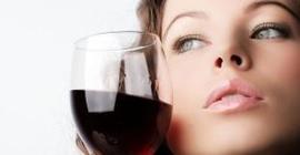 Вино повышает риск развития рака груди