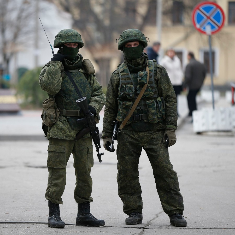 Российские войска в городе. Вежливые люди. Войска РФ В Крыму.