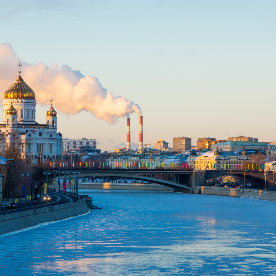 Кремль и москва река