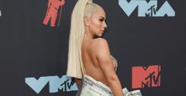 10 самых безвкусных нарядов знаменитостей на музыкальной премии MTV Video Music Awards-2019
