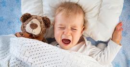 Американские педиатры запрещают пользоваться бортиками для детских кроваток
