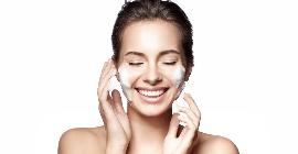 5 простых правил, которые помогут сохранить кожу лица здоровой и красивой