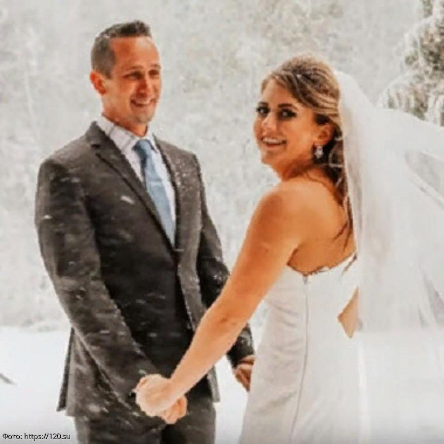 История из жизни: внезапный снегопад превратил свадьбу в зимнюю сказку
