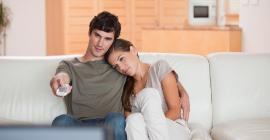 Тест: поза на диване с парнером расскажет всю правду о ваших отношениях