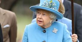 Королева подала тайный знак, свидетельствующей о ее благосклонности к Меган Маркл