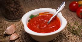 Домашний кетчуп: 3 простых рецепта натурального томатного соуса