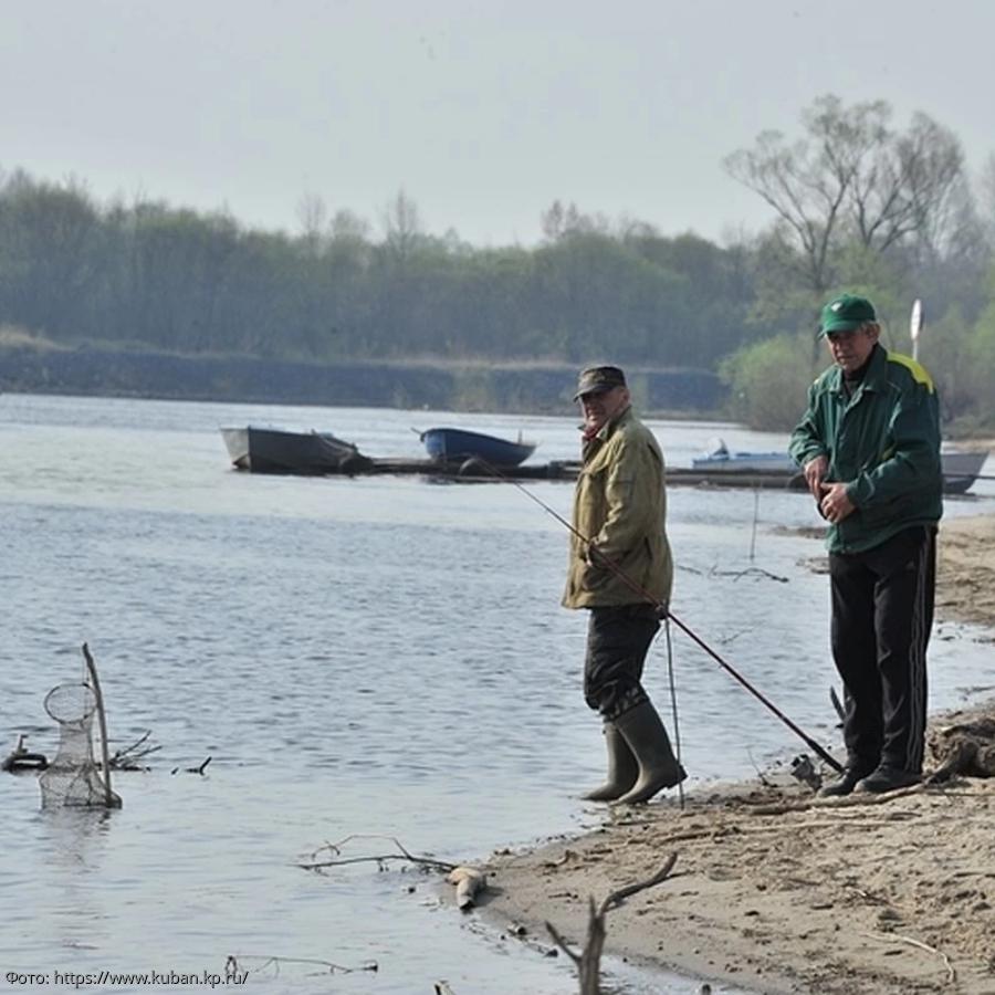 Два жителя г. Ейск задержаны за нарушение Правил рыболовства