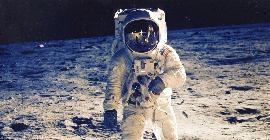 SpaceX против NASA: кто первым доставит нас на Луну?