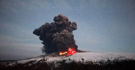 Исландию потрясла серия из 20000 землетрясений. Есть ли риск извержения вулканов?