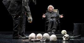 Гамлет: пьеса, говорящая о прошлых и настоящих пандемиях