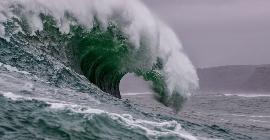 Атлантида была смыта волной цунами высотой до 12 метров