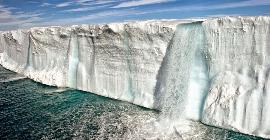 Таяние ледников может высвободить до 100 000 тонн древних микробов