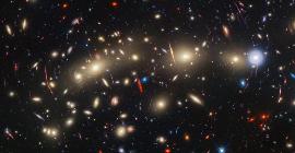 Телескопы «Уэбб» и «Хаббл» объединили свои усилия для получения захватывающей картины Вселенной