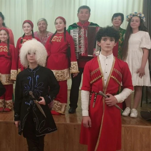 В межнациональном центре ''Дружба'' прошел концерт ''Спиридон Солнцеворот''