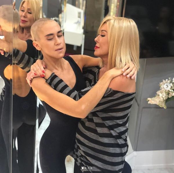 дочь успенской татьяна плаксина лысая любовь успенская обрила дочь