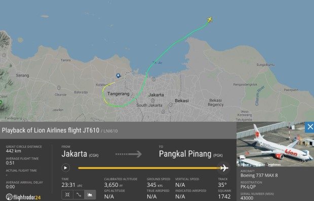 самолет разбился в индонезии