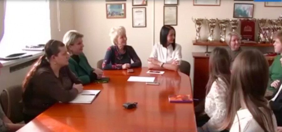 встреча главы молодежного департамента с волонтерами Свердловская чиновница «никто не просил вас рожать» отстранена от должности