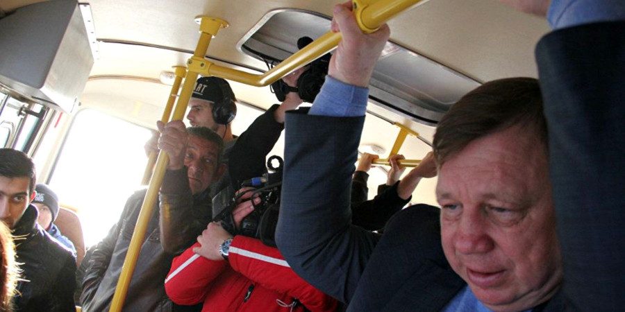 экс-глава Симферополя в маршрутке Черная пятница в Симферополе