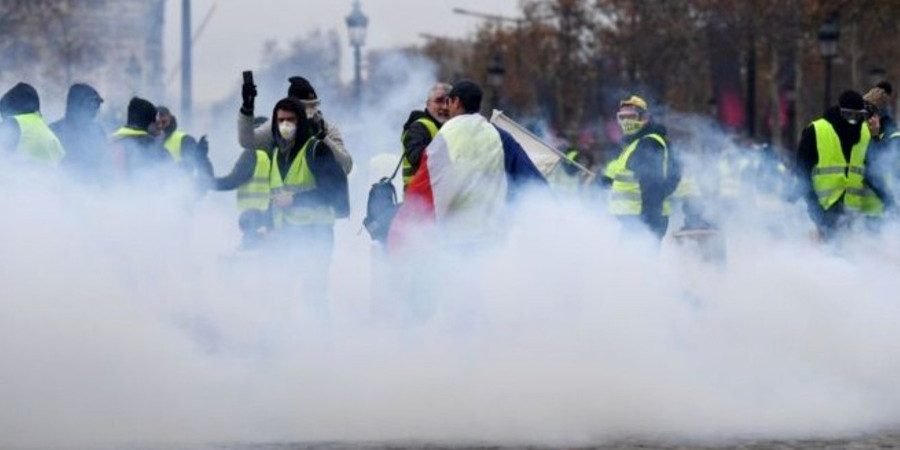 столкновения в Париже