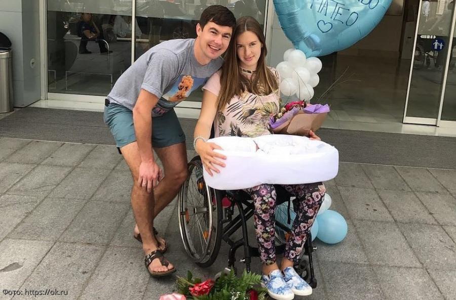 мария комиссарова с мужем