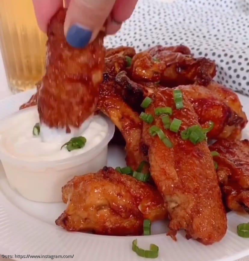 крылышки приворотные