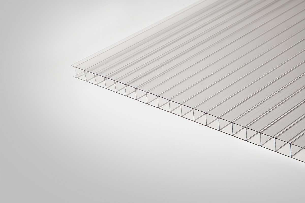 Сотовый поликарбонат Polygal прозрачный практичный 4 мм. Лист 12 м