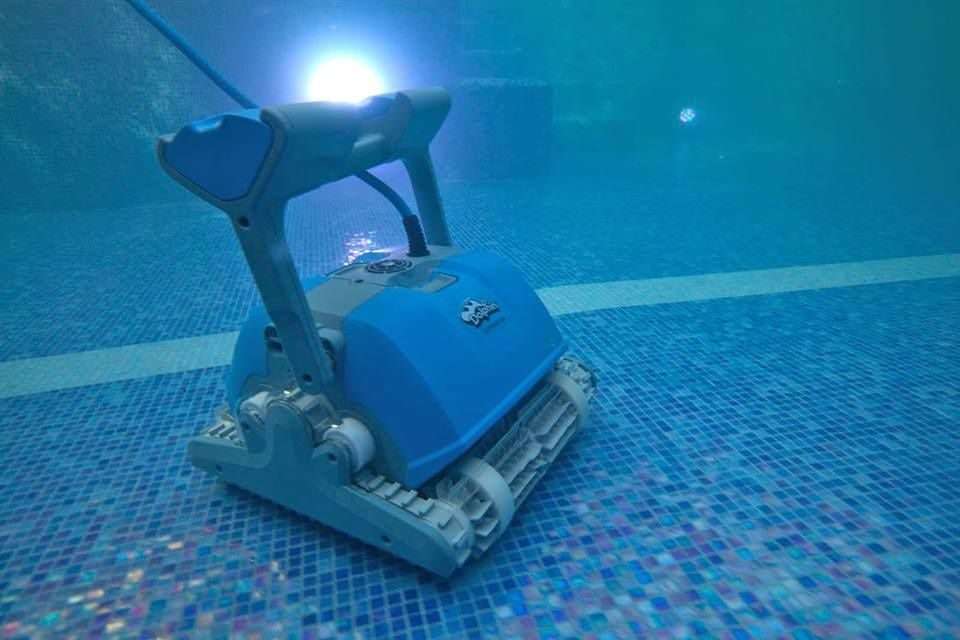 Робот пылесос для бассейна DOLPHIN SUPREME M400