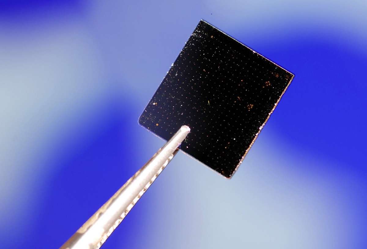 Neutrino Power Cubes