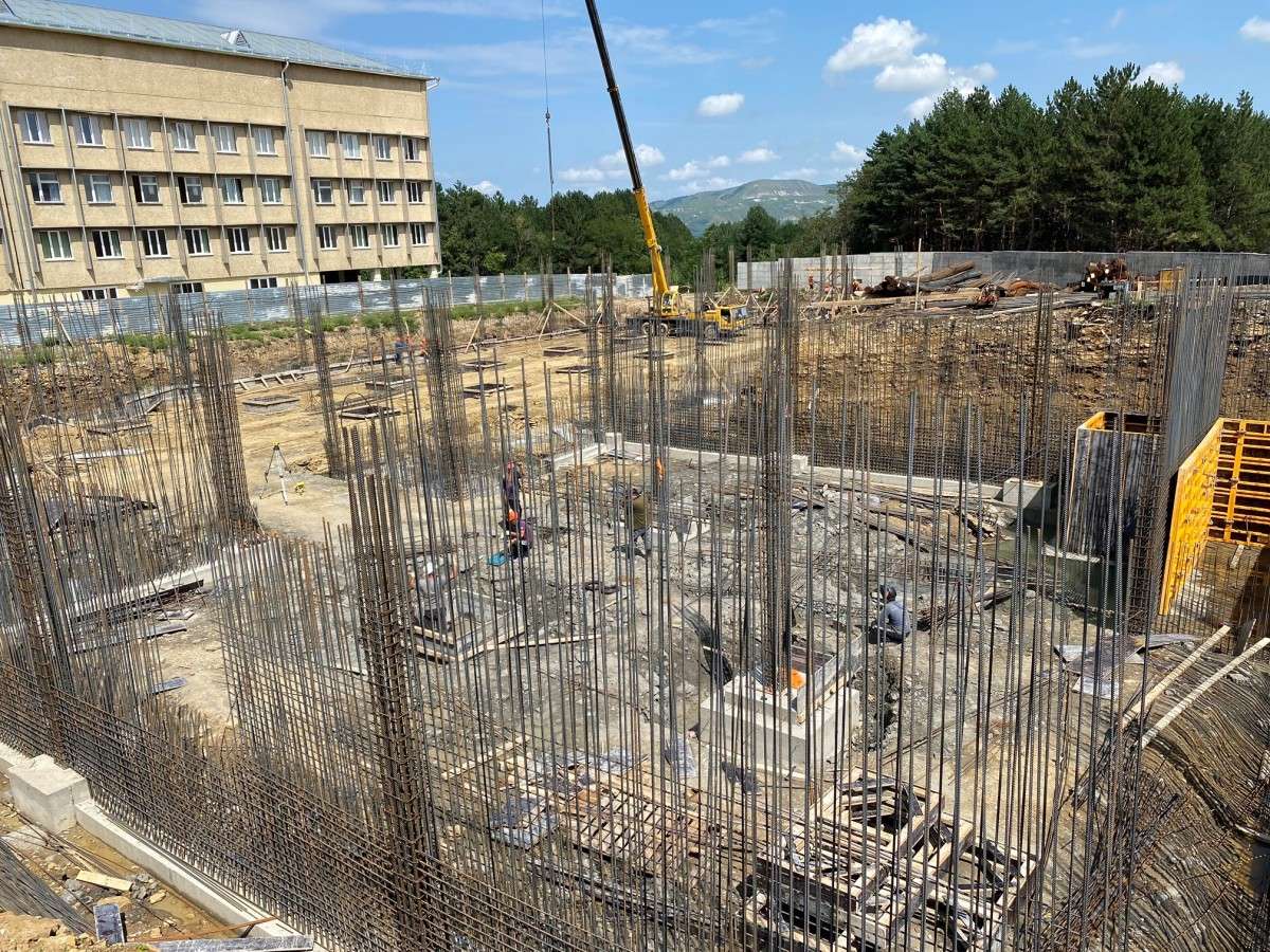строительство больницы