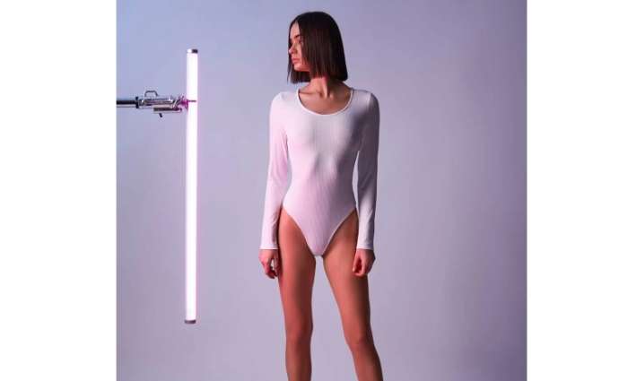 Белое боди спортивное