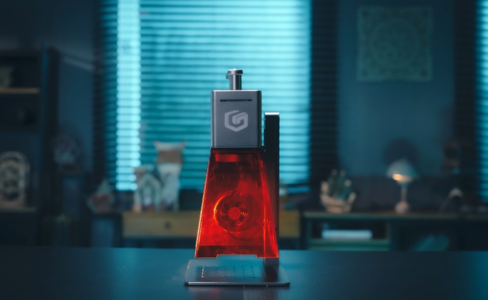 Лазерный гравер Nano Pro 12W — это новейший представитель мира компактных устройств для гравировки, выпущенный 17 сентября 2024 года