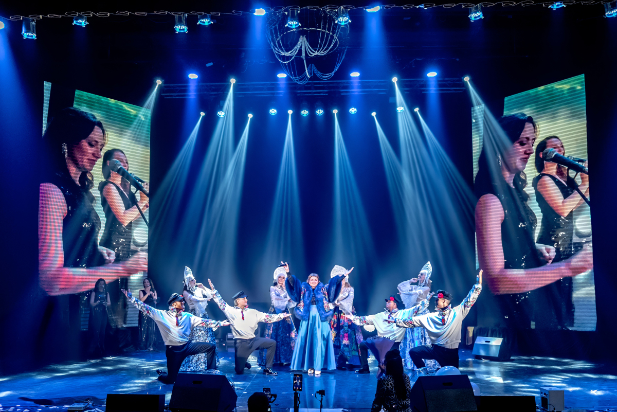 Наталья Которева и шоу-балет